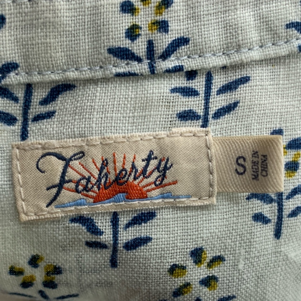 Faherty White Floral Pintuck Sleeveless Tank - Picture 6 of 7